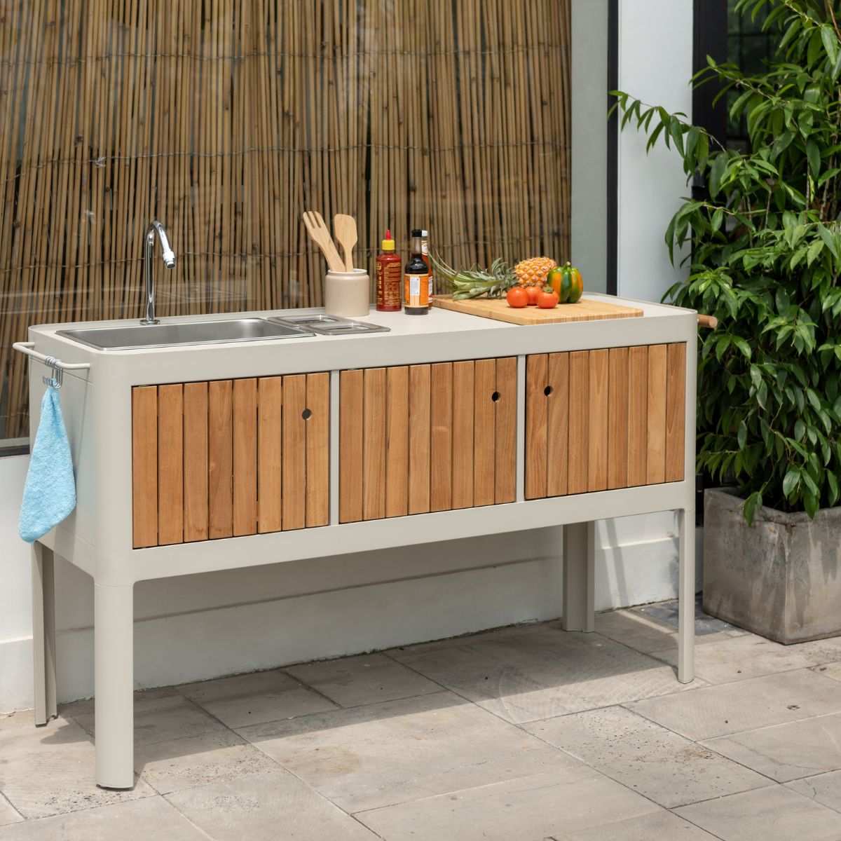 Outdoor kitchen island with sink best sale